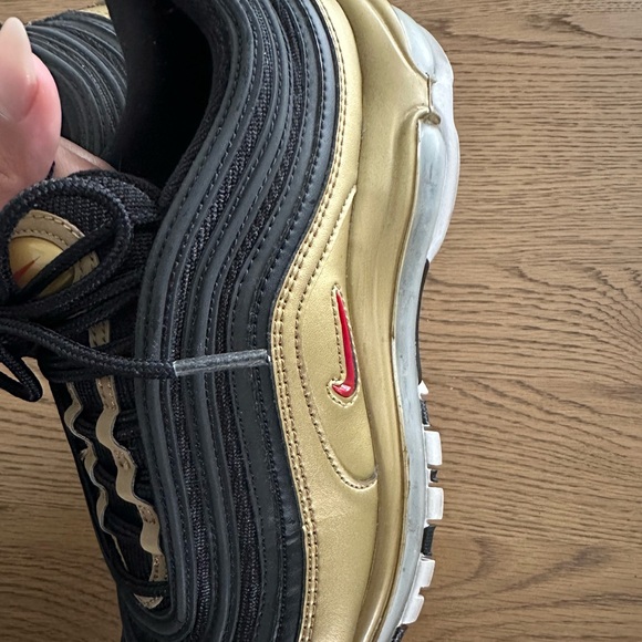 Nike air max 97 Qs black and metallic gold / red check size 6 men’s/ women’s 7.5 - Picture 4 of 7
